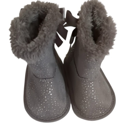 Baby girl boots faux fur lined booties with Bow gay polka dot sparkle size 2 - Picture 1 of 10